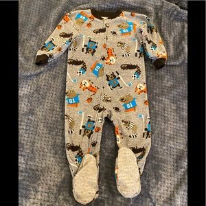 GC fleece one piece footed sleeper pajamas with sports animals Sz2T